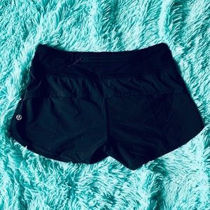 Lululemon Shorts Black Size 4